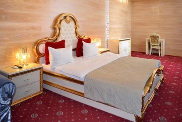 هتل Grand  Belorusskaya