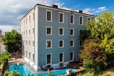 Hôtel A For Art