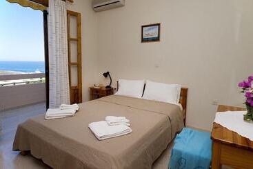 Жильё для туристов Villa Alexander