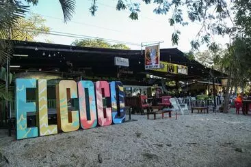 آپارتمان Coco Breeze Private Residence