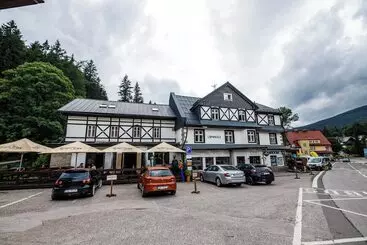 Hotel Lomnice
