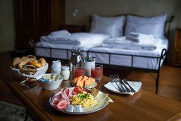 ホテル Pension Alt Straninger