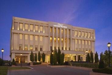 Отель Seyfert Sarovar Premiere Dehradun