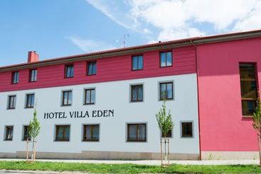 ホテル Villa Eden