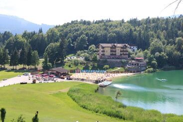 ホテル Al Lago
