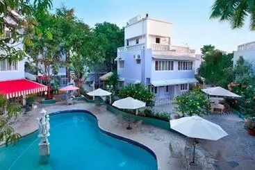 Hotelli Avion Holiday Resort