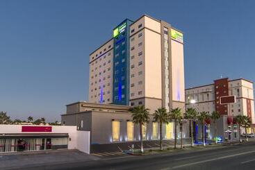 Otel Holiday Inn Express & Suites   Ciudad Obregon, An Ihg