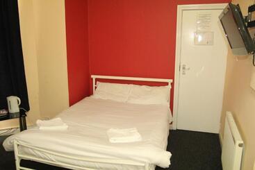 Hotelli London Olympus