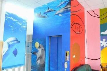 تختخواب و صبحانه Dolphin Castle