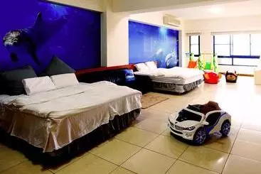 تختخواب و صبحانه Dolphin Castle