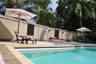 Vile Galle Henna Estate