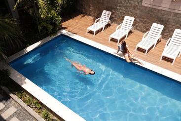 هتل Kaani Village & Spa