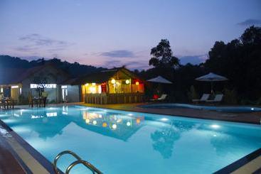 Ong Lang Village Resort