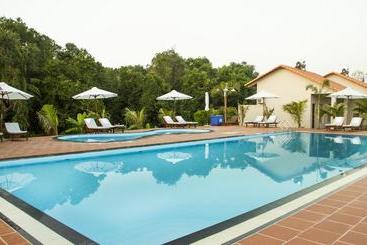 Ong Lang Village Resort