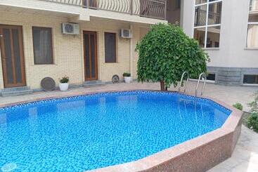 فندق Zarina Samarkand