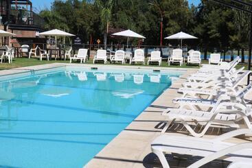 호텔 Portal Del Lago