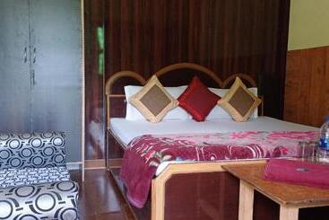 ホテル Snow View Chopta Ukhimath