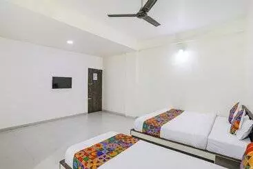 Hotel Fabexpress Park View