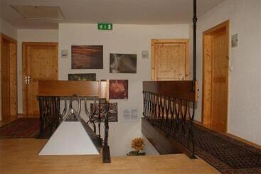 Frühstückspension Schlosswirt