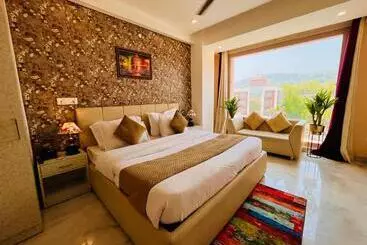 Szálloda The Spring Inn, Haridwar   A Four Star Luxury