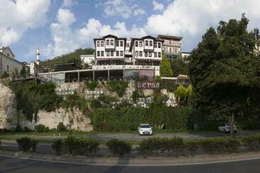 膳宿费 İkizevler