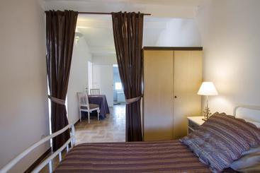 ベッドアンドブレックファースト Atrium Augusta