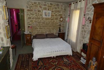 مبيت وإفطار Chambres D Hôtes Saintexupéry