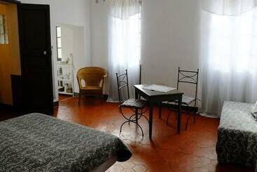 مبيت وإفطار Le Bargidou