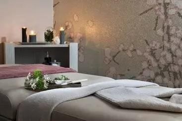 Resort Hôtel Valdys Thalasso & Spa   La Baie