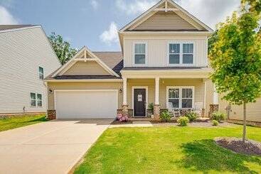 Mökkimajoitus Pfafftown Home ~ 7 Mi To Wake Forest University!