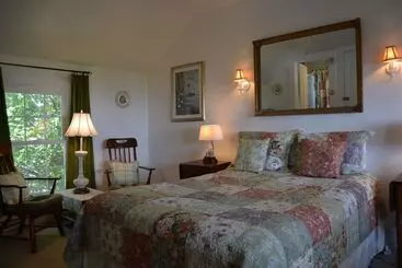 ホテル Black Walnut Point Inn