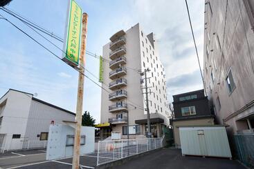 בית מלון כפרי Select Inn Hachinohe Chuo