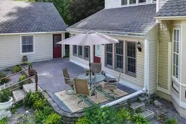 コテージ Historical Victorian Home In Charming Waupaca!