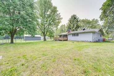 Mökkimajoitus Pet Friendly Shell Knob Retreat W/ Deck & Grill!