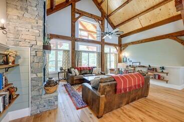 بيت ريفى 6 Mi To Dtwn Cashiers: Spacious Home W/ Deck