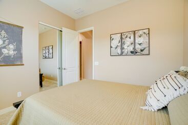 بيت ريفى Goodyear Oasis W/ Private Pool & Hot Tub!