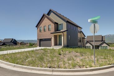 Mökkimajoitus Heber Haven W/ Cozy Fireplace & Mountain Views!