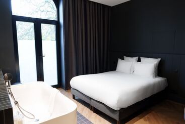 هتل La Maison Des Bienheureux