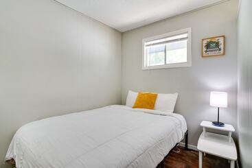 بيت ريفى Kimberling City Cabin W/ Boat Slip, Deck & Pool