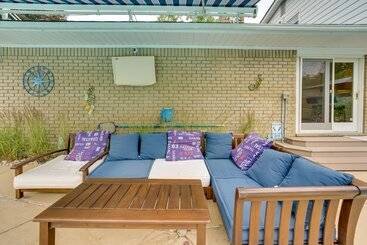 بيت ريفى Luxurious Bloomfield Hills Oasis W/ Pool & Spa!