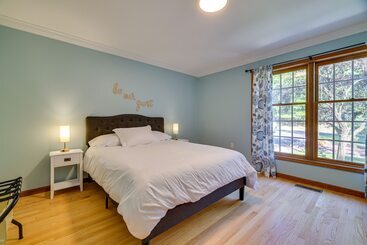 Vakantiehuisje Pocono Mountain Home W/ Private Lake Access