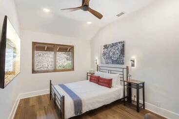 Сельский дом Slice Of Heaven By Avantstay Breathtaking Views!