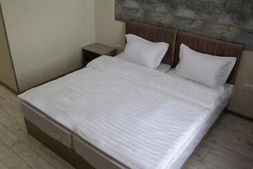 Hotel Artist Regency