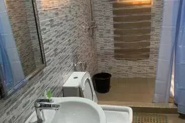 هتل Avocado X Katampe