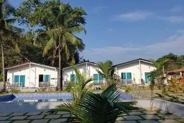 Hotel White Truffle Resort