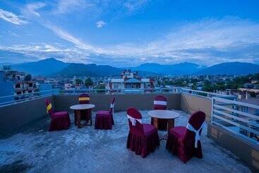 هتل Pauwa Pokhara
