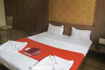 호텔 Vikrant Palace