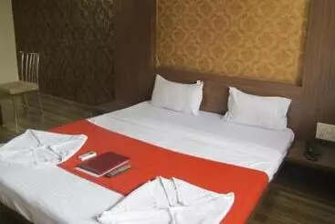 Hotel Vikrant Palace