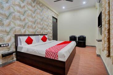 Oyo Flagship Hotel Ligree Palace