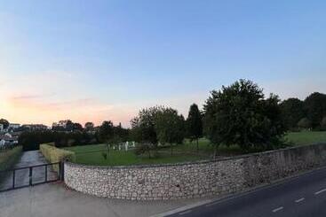 צימר Dimoralacordellina